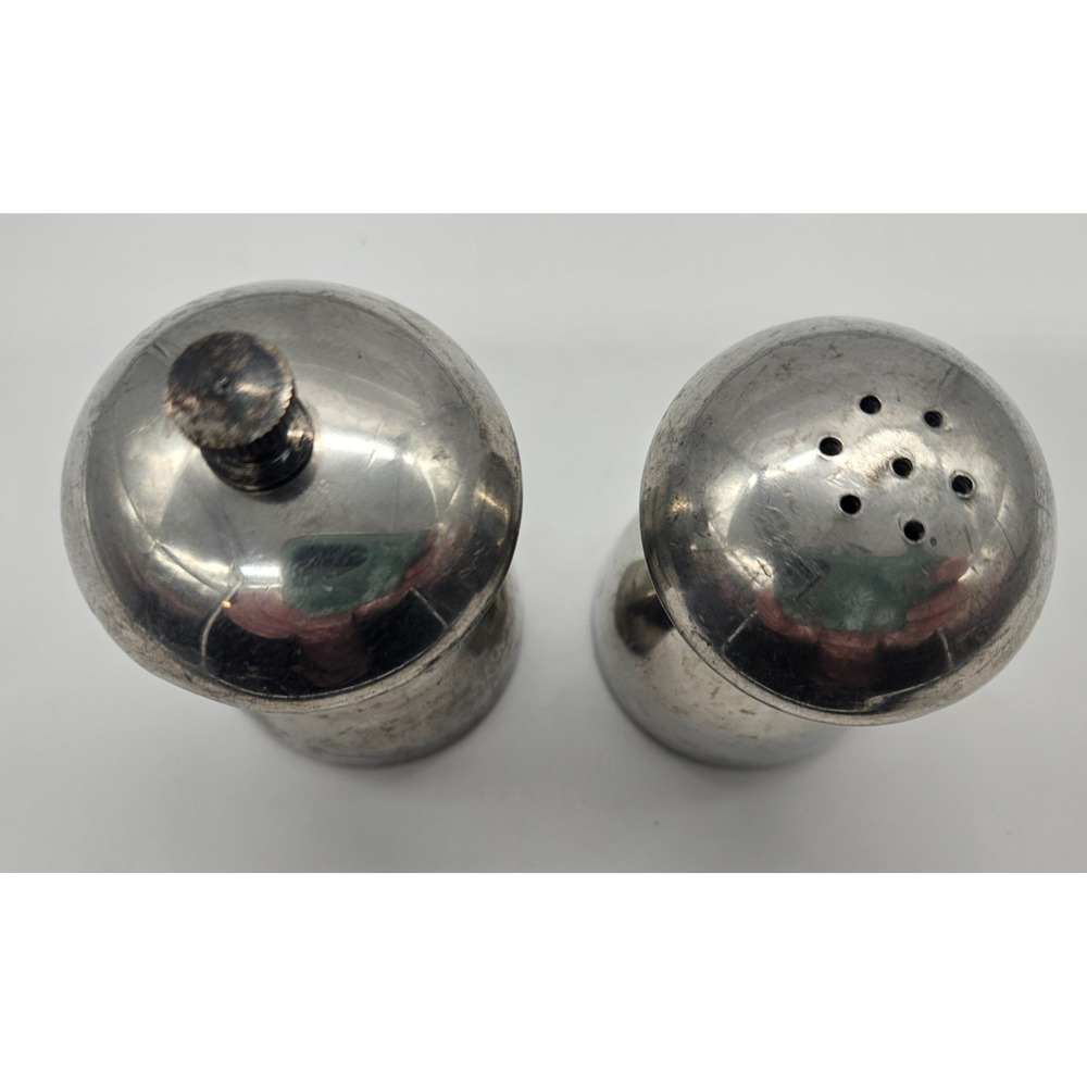 Raimond Pewter - Salt Shaker and Pepper Grinder - made in Italy - 2" tall - Picture 4 of 12